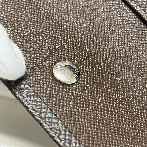 Auth Louis Vuitton Taiga Leather Multicles 6 Key Case Gris - Picture 13 of 14